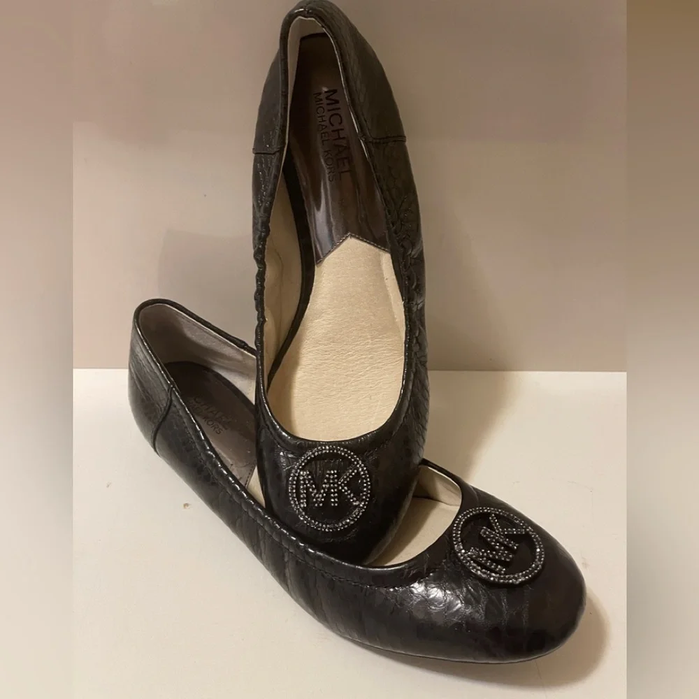 Michael Kors Fulton Black Quilted Leather Ballet Flat Shoes Silver MK.brand new